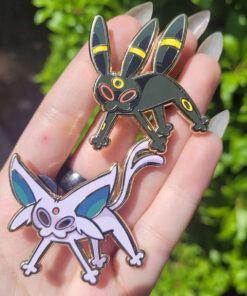 Espeon and Umbreon Button Pin Set